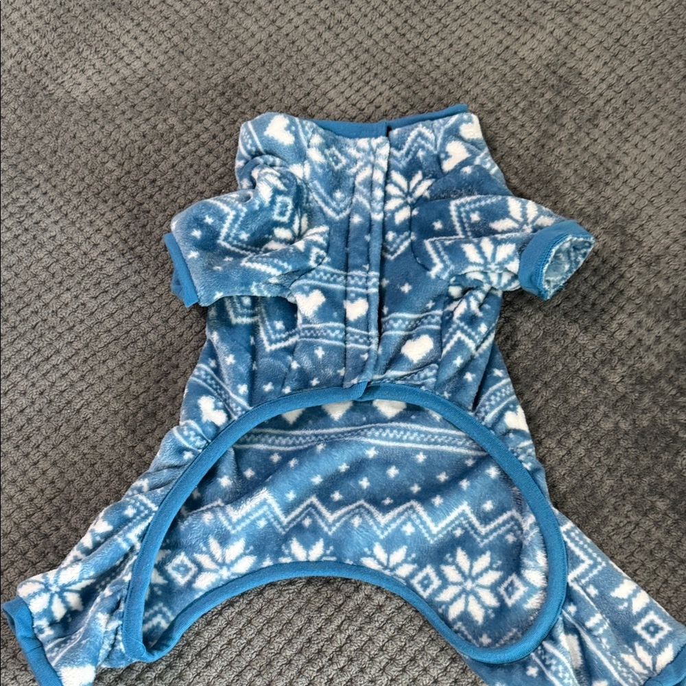Cozy Blue Snowflake For Pets - Picture 4 of 8